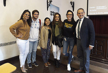UP: Las plataformas digitales como nueva herramienta de negocioRecorrido por TV Azteca 2018, con Becados de Fundaci&oacute;n Ealy Ortiz