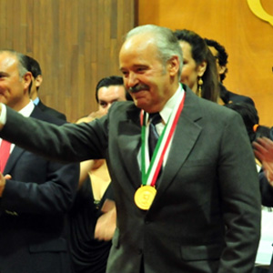 Lic. Enrique Soto Izquierdo