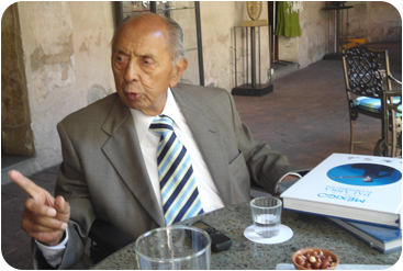 Lic. Genaro V&aacute;squez Colmenares